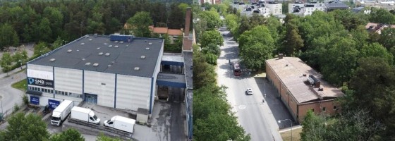 Flexfast köper fastigheter i Solna och Sundbyberg.