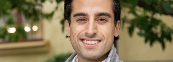 Omid Noghabai tar, trots tidigare aversion mot vd-stolar, över just denna position i Liljebo Fastigheter.