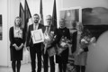 Paul Estelle (i mitten) mottar Baltic Horizon Fund Award.