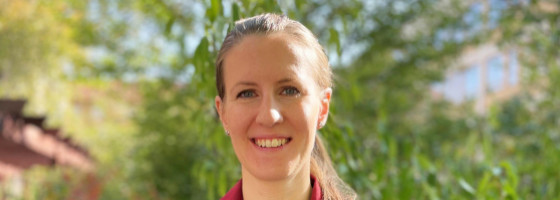 Det kommunala bostadsbolaget Stockholmshem inrättar nu en ny roll, klimatspecialist, som ett steg i arbetet för att vara klimatneutrala år 2030. Sara Zentner tillträder den nya rollen.