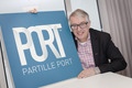 Pehr-Olof Olofsson med den nya logotypen för Partille Port